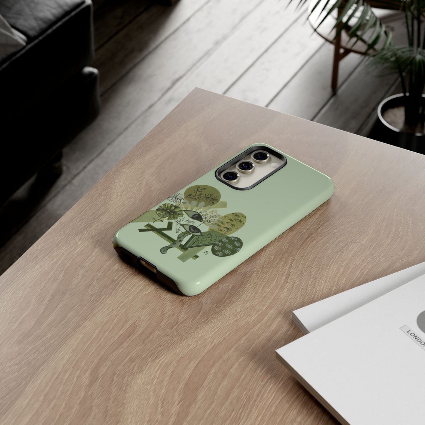 "Ojos Verdes" Phone Case